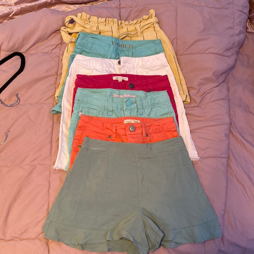 Girls lot 6 shorts 1 skirt